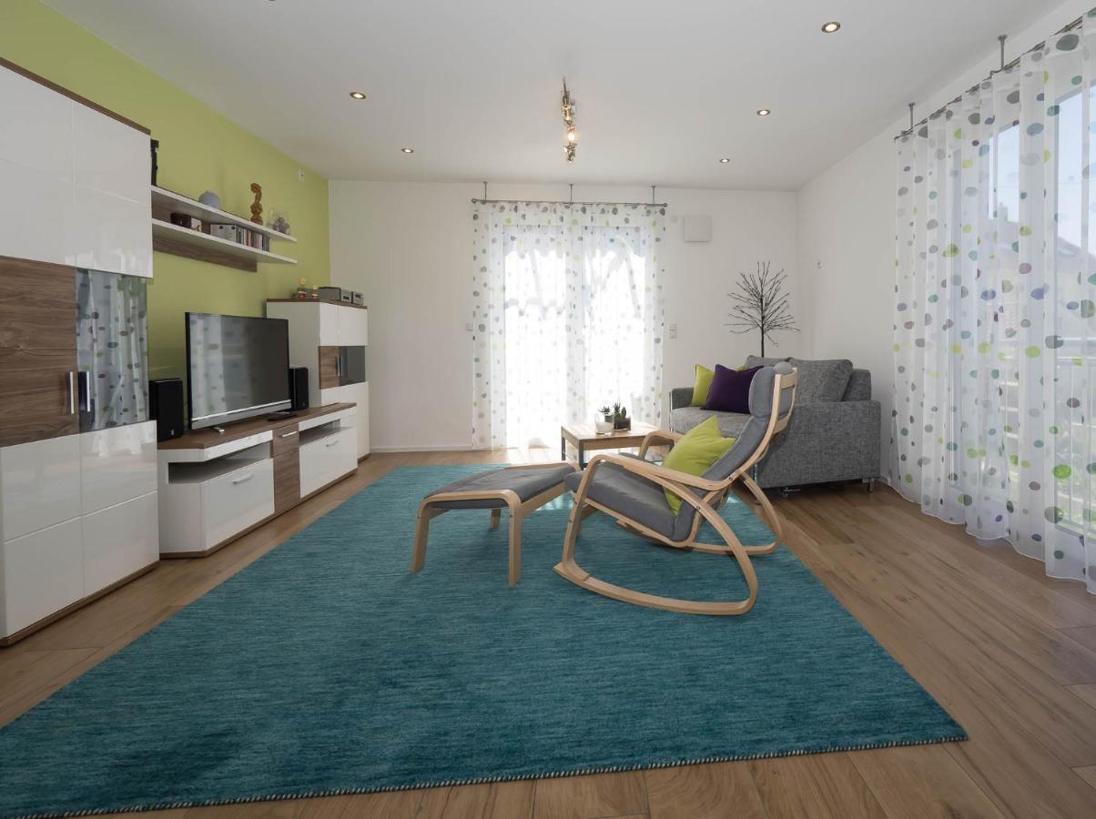 16Lilien Apartmentwohnung Waiblingen  Ngoại thất bức ảnh