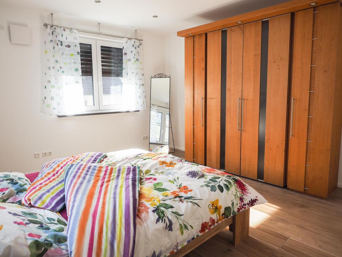 16Lilien Apartmentwohnung Waiblingen  Ngoại thất bức ảnh